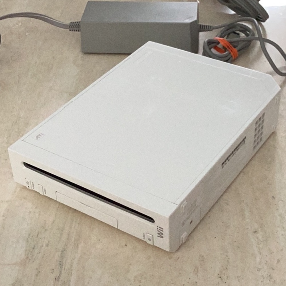 Nintendo Wii Console & Wii Sports Game RVL-001 Console Complete In Box - Picture 7 of 14
